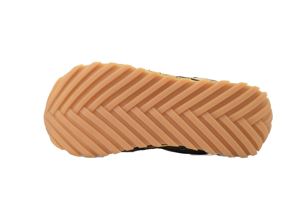 https://images.mrshopplus.com/495014464869398/DTB_proProduct/2025-06-24/bottega_veneta_orbit_golden_741357v2x407043_1C7D88743851F.jpg