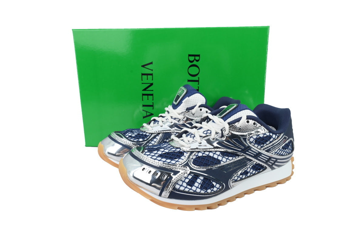 https://images.mrshopplus.com/495014464869398/DTB_proProduct/2025-11-06/bottega_veneta_orbit_deep_blue_silver_741357v2x404152_1D2B72F650018.jpg